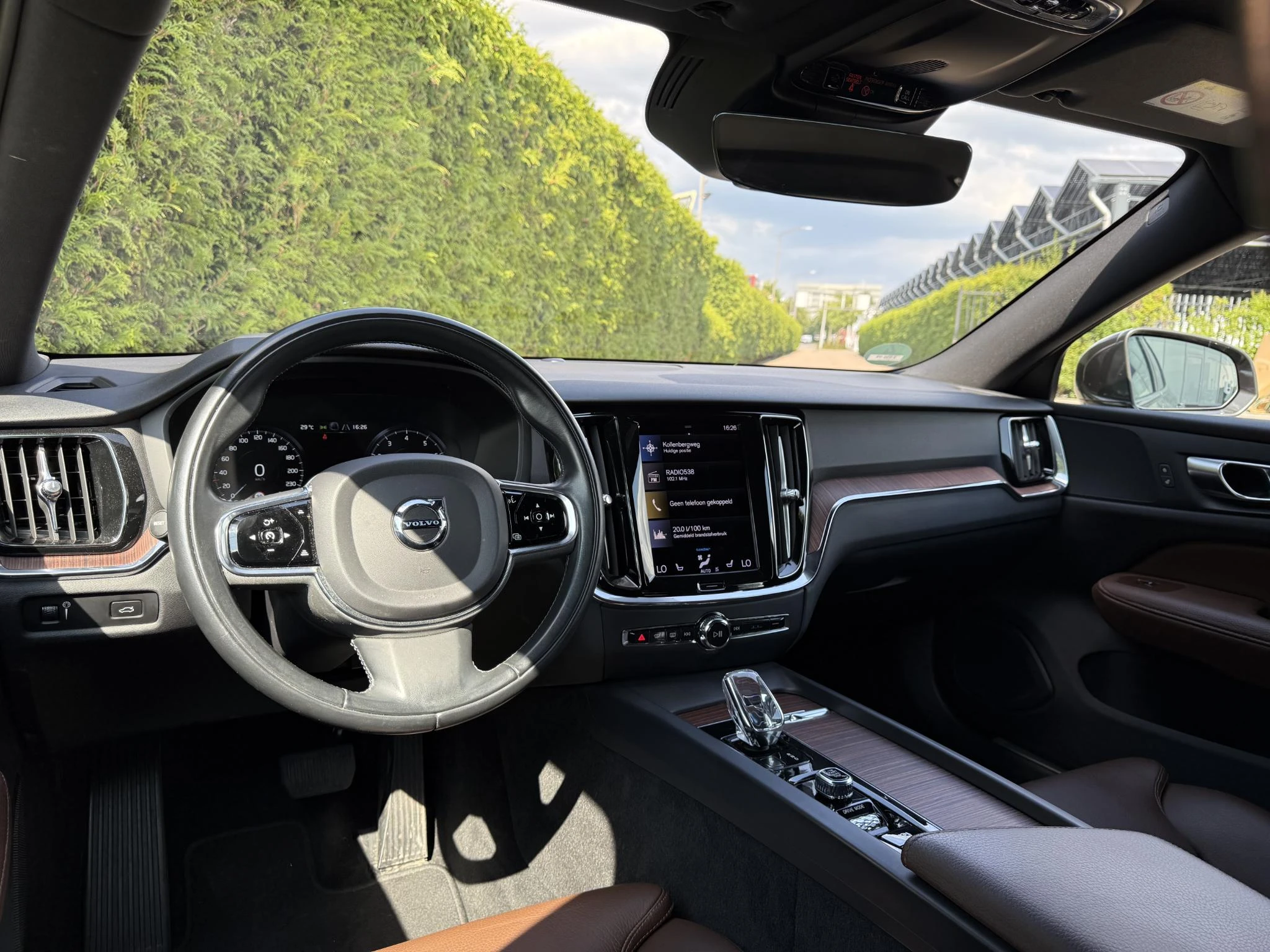 Volvo V60 met kenteken J-895-VB – autofoto 5