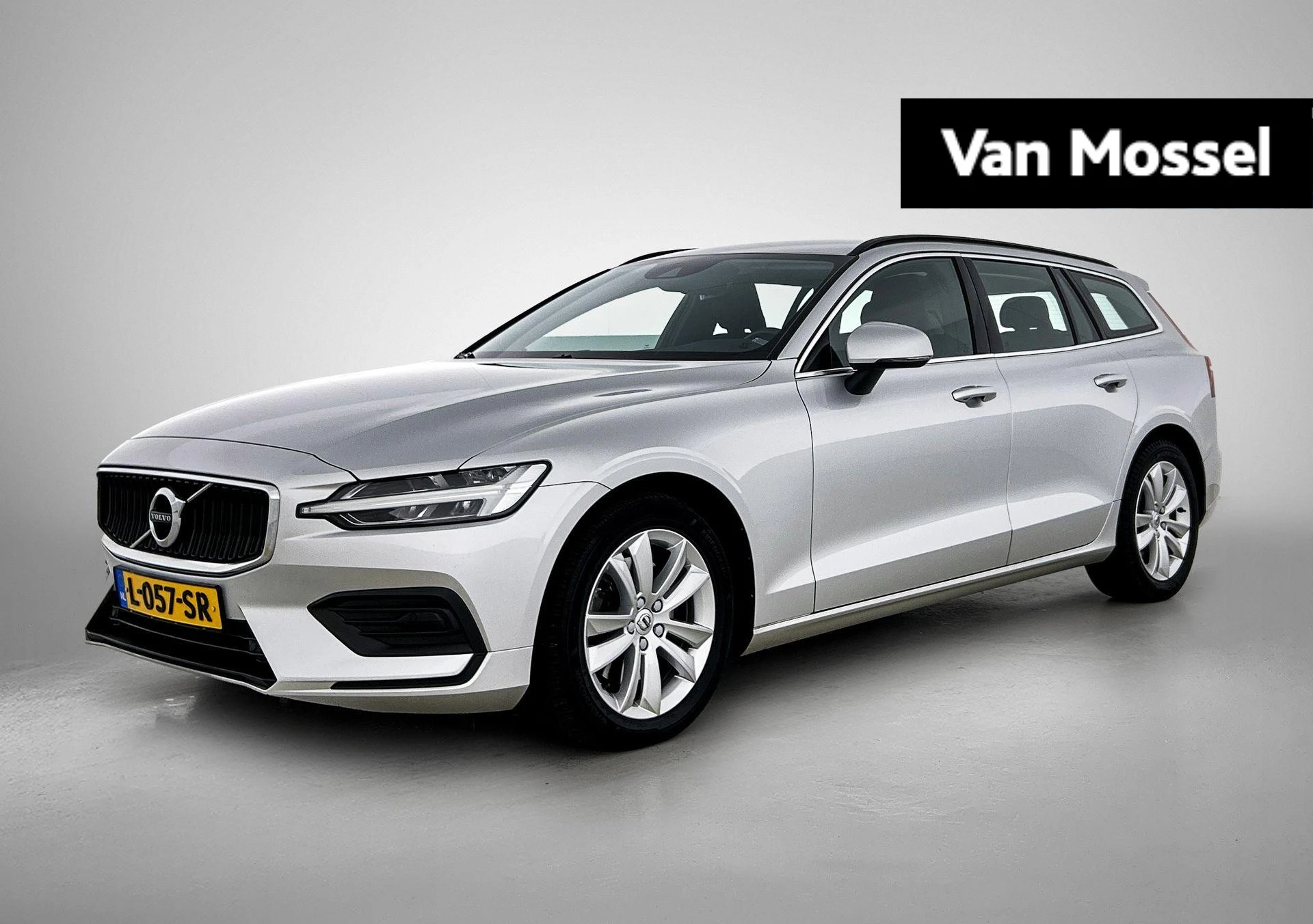 Volvo V60 met kenteken L-057-SR – autofoto 2