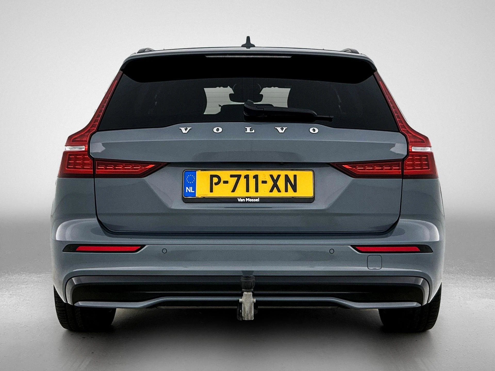 Volvo V60 met kenteken P-711-XN – autofoto 5
