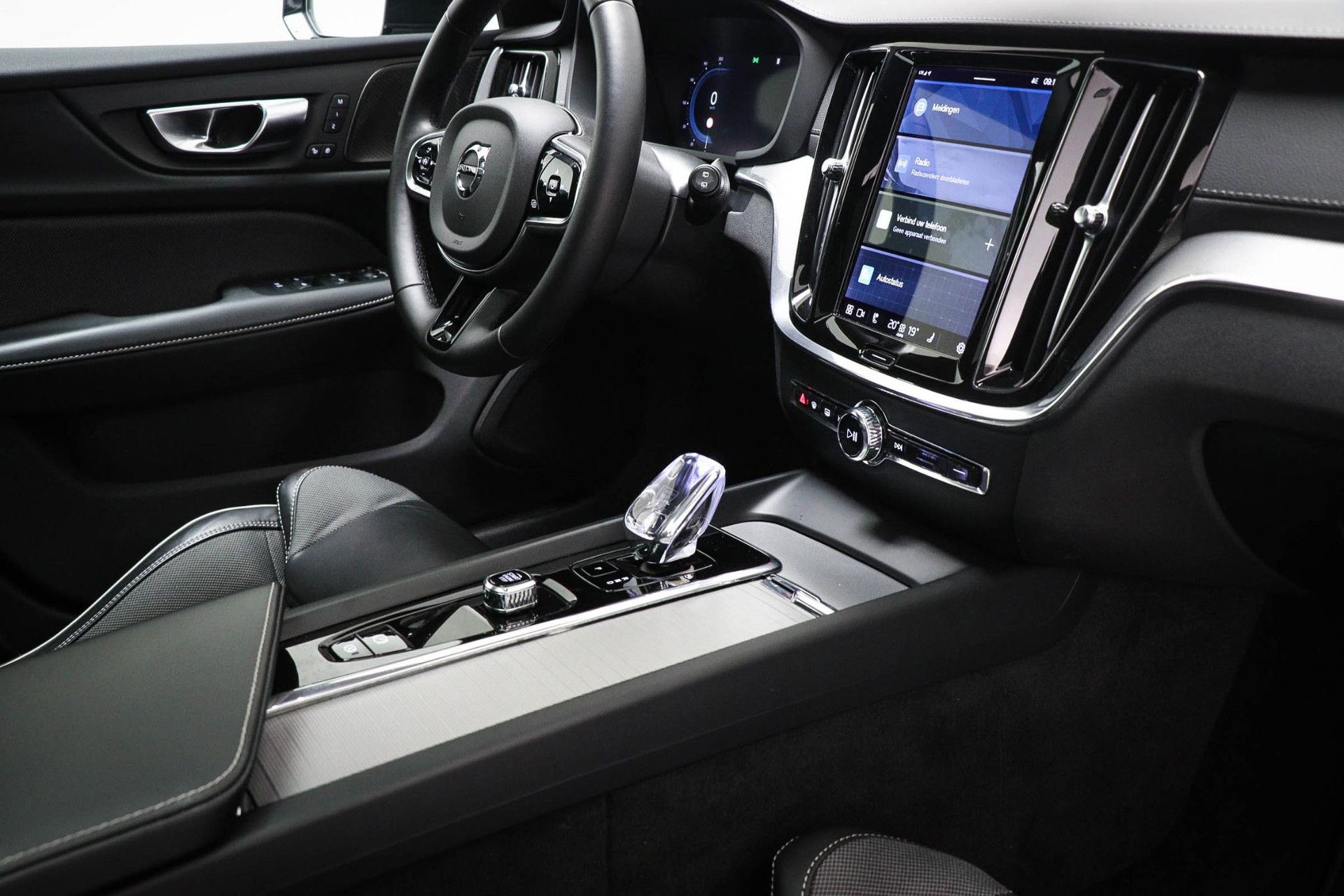 Volvo V60 met kenteken Z-862-BS – autofoto 3