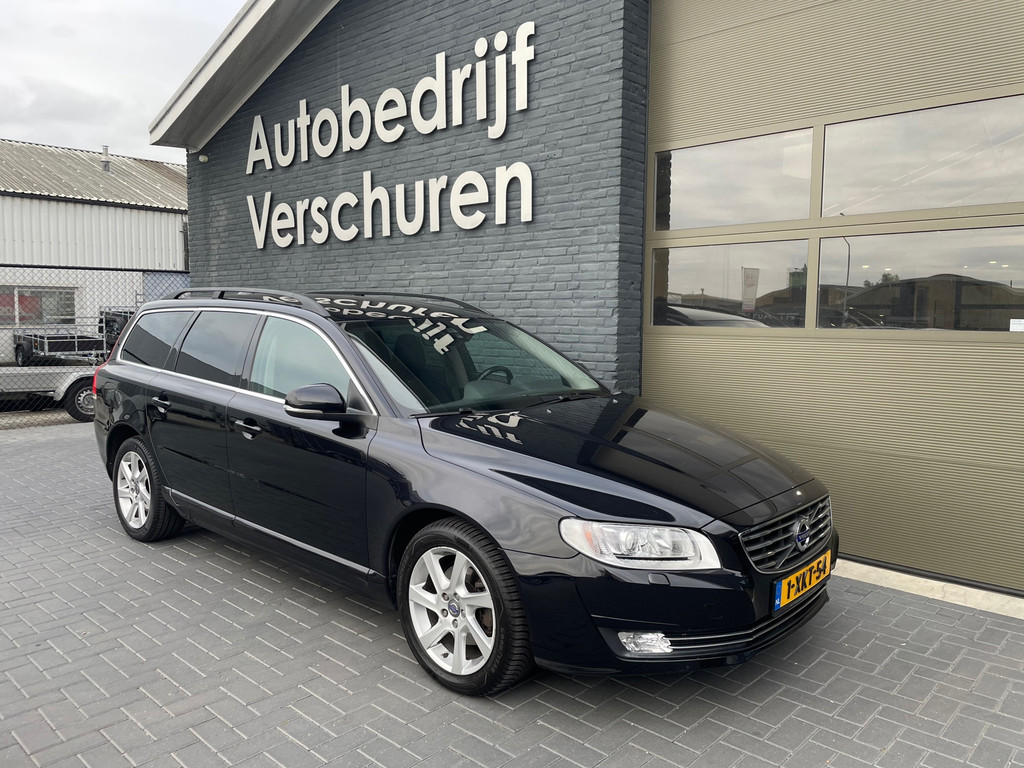 Volvo V70 met kenteken 1-XKT-54 – autofoto 2