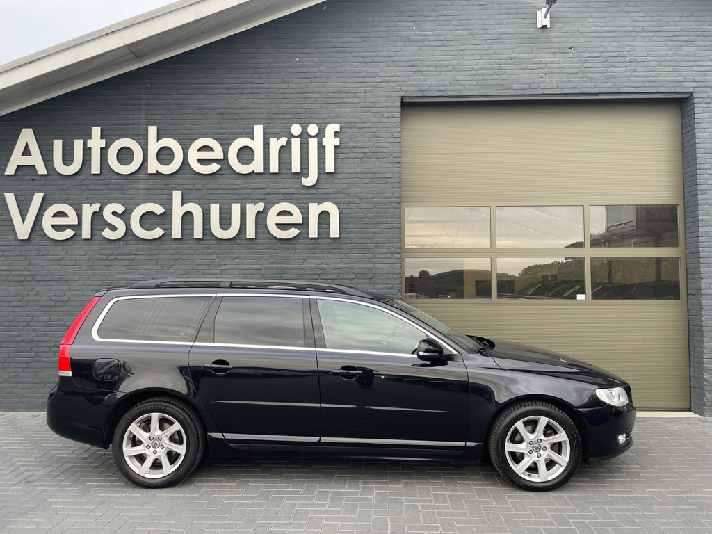 Volvo V70 met kenteken 1-XKT-54 – autofoto 4