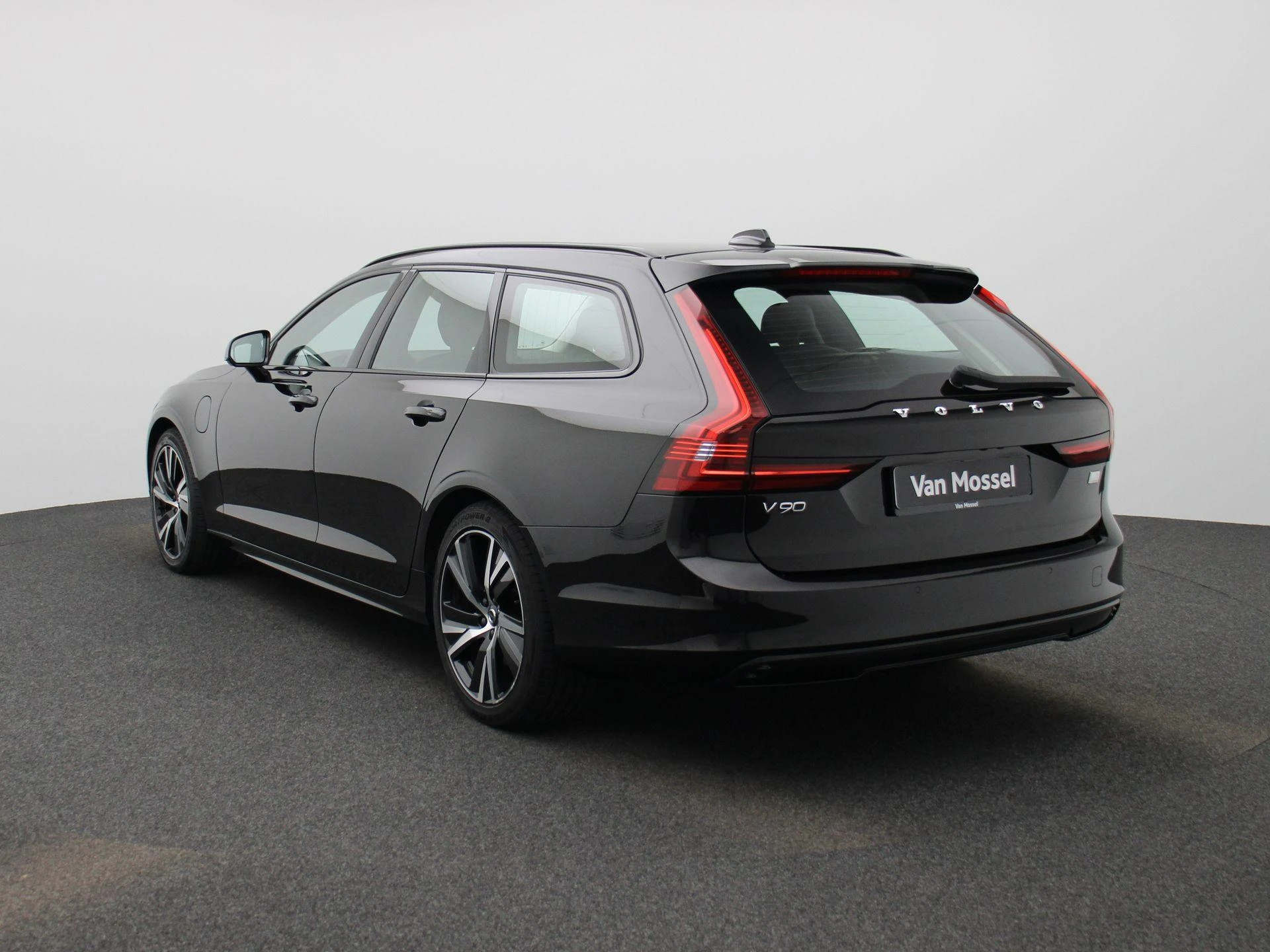 Volvo V90 – autofoto 3