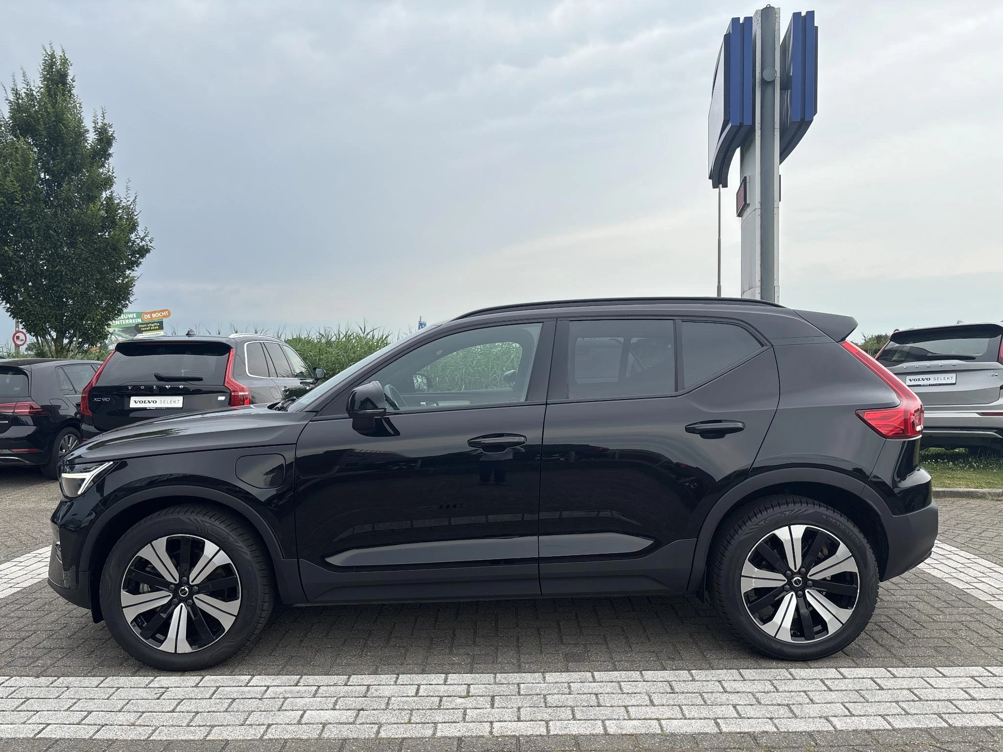 Volvo XC40 met kenteken 45 – autofoto 4