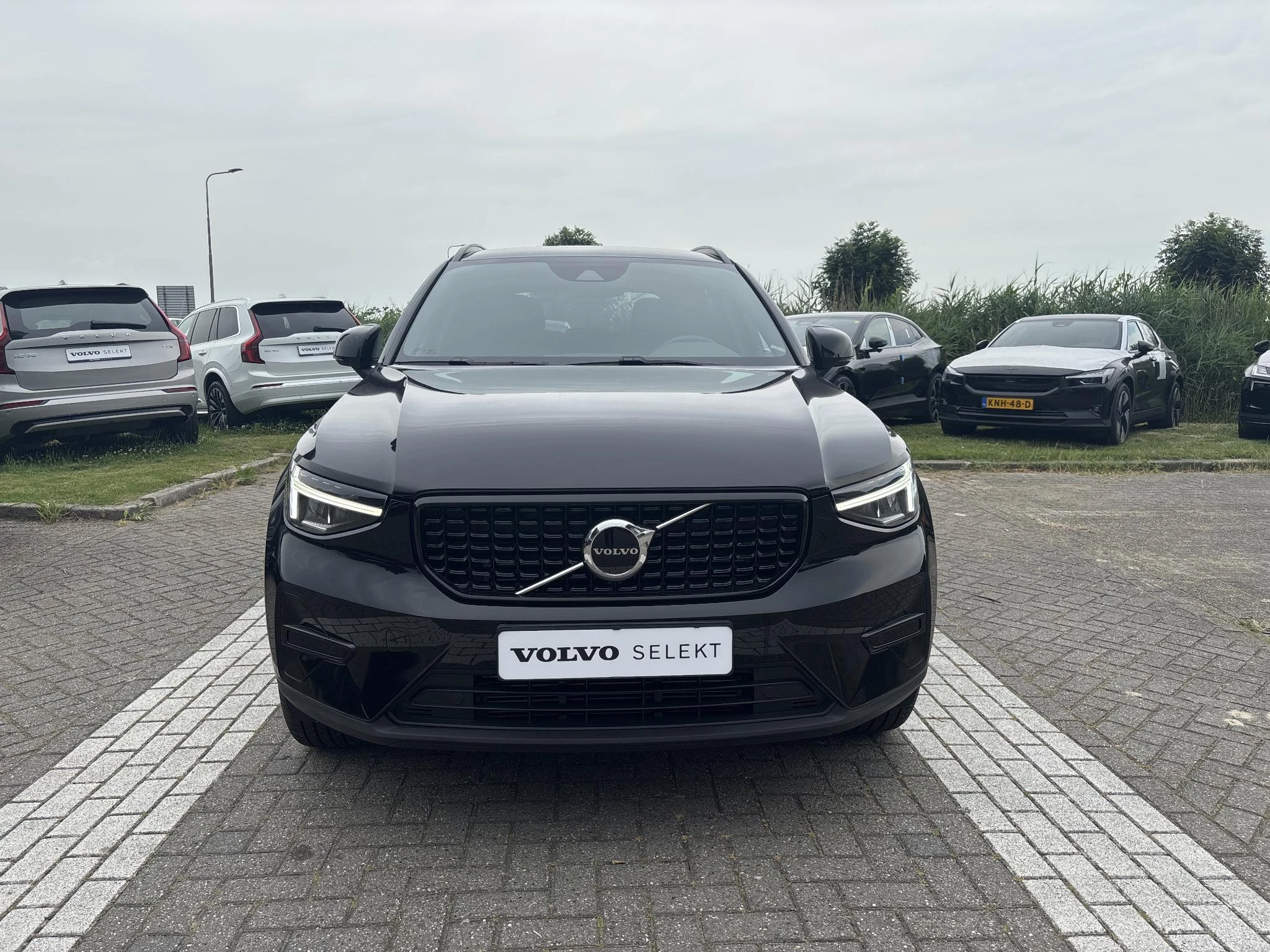 Volvo XC40 met kenteken 45 – autofoto 5
