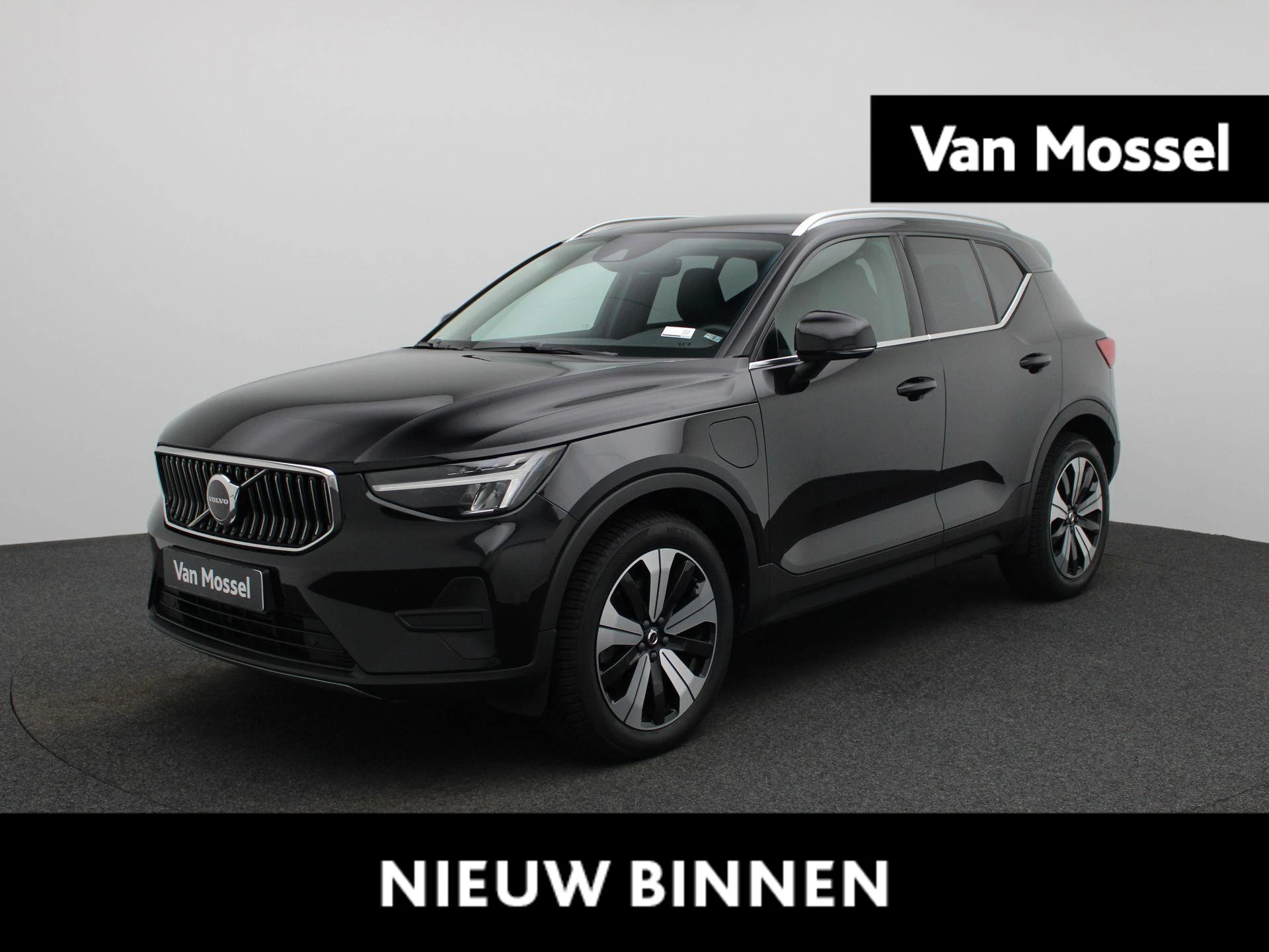 Volvo XC40 met kenteken 46 – autofoto 2