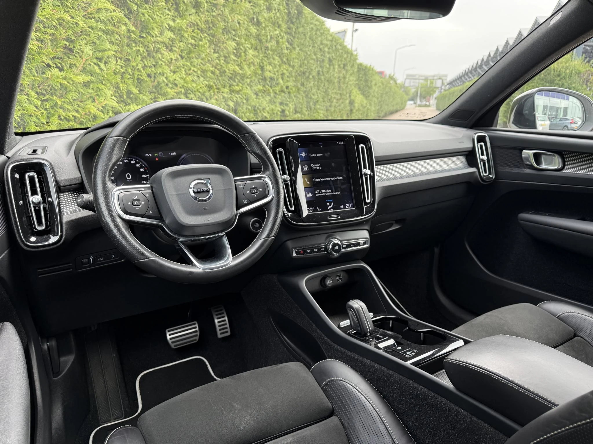 Volvo XC40 met kenteken K-476-RK – autofoto 5