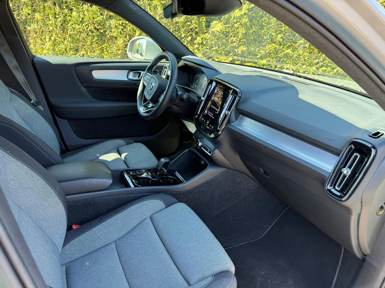 Volvo XC40 met kenteken KDB-37-N – autofoto 5