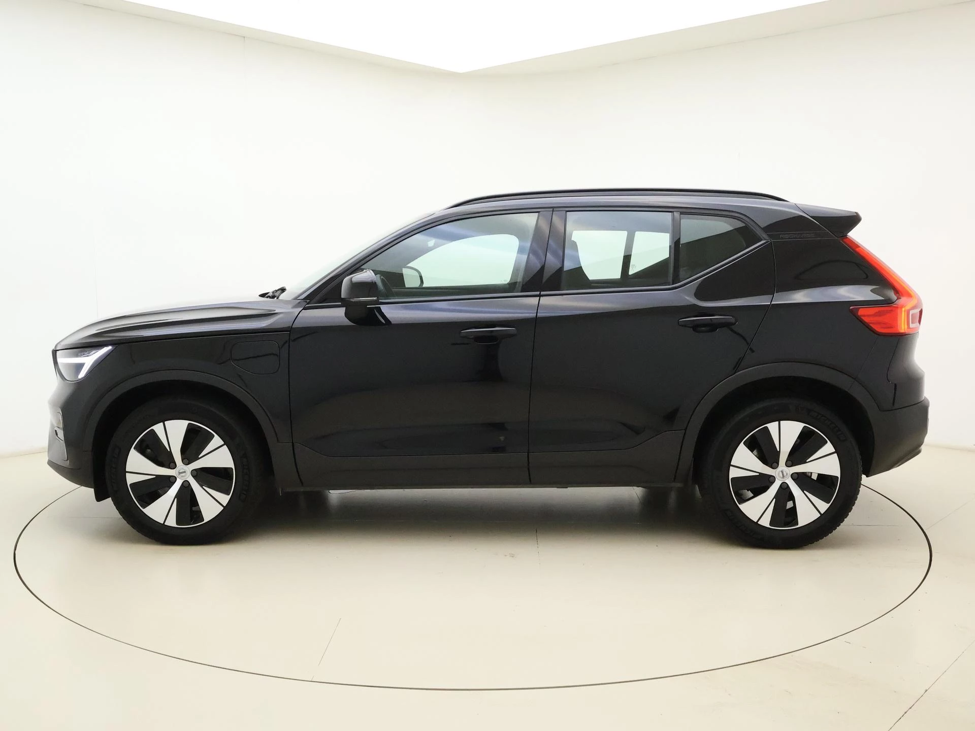 Volvo XC40 met kenteken KFL-54-P – autofoto 3