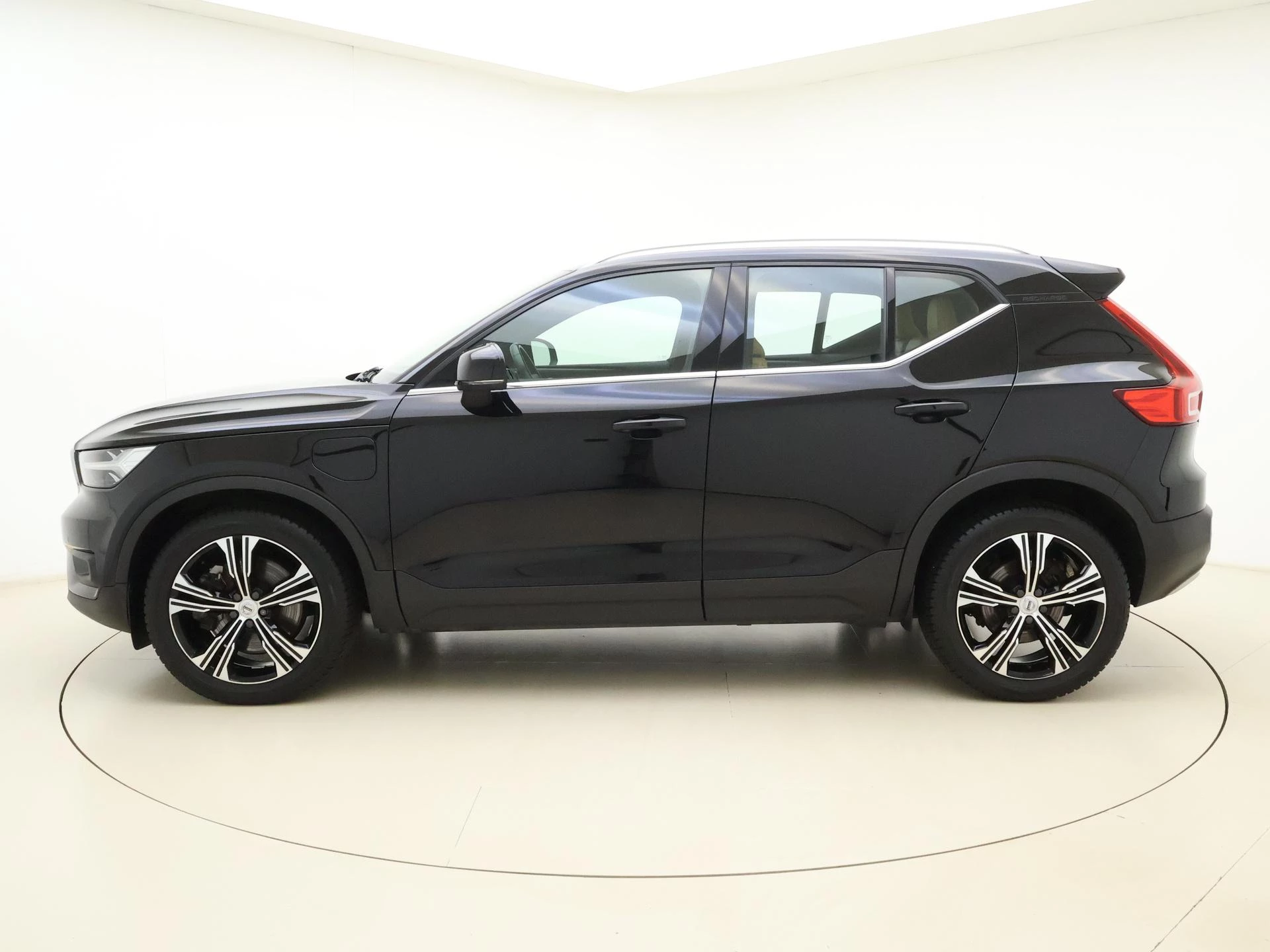 Volvo XC40 met kenteken KGH-21-V – autofoto 3