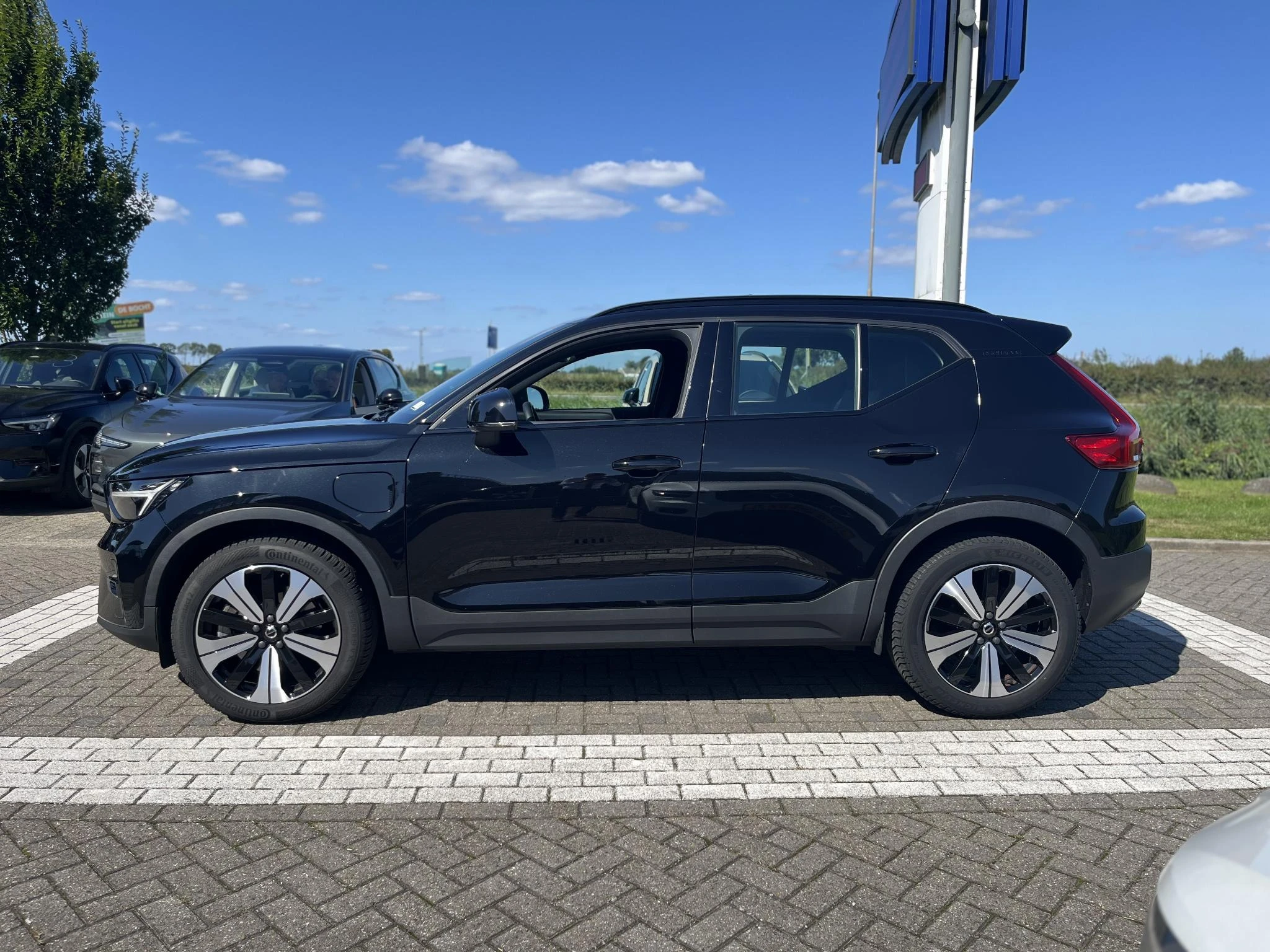 Volvo XC40 met kenteken R-198-BX – autofoto 4