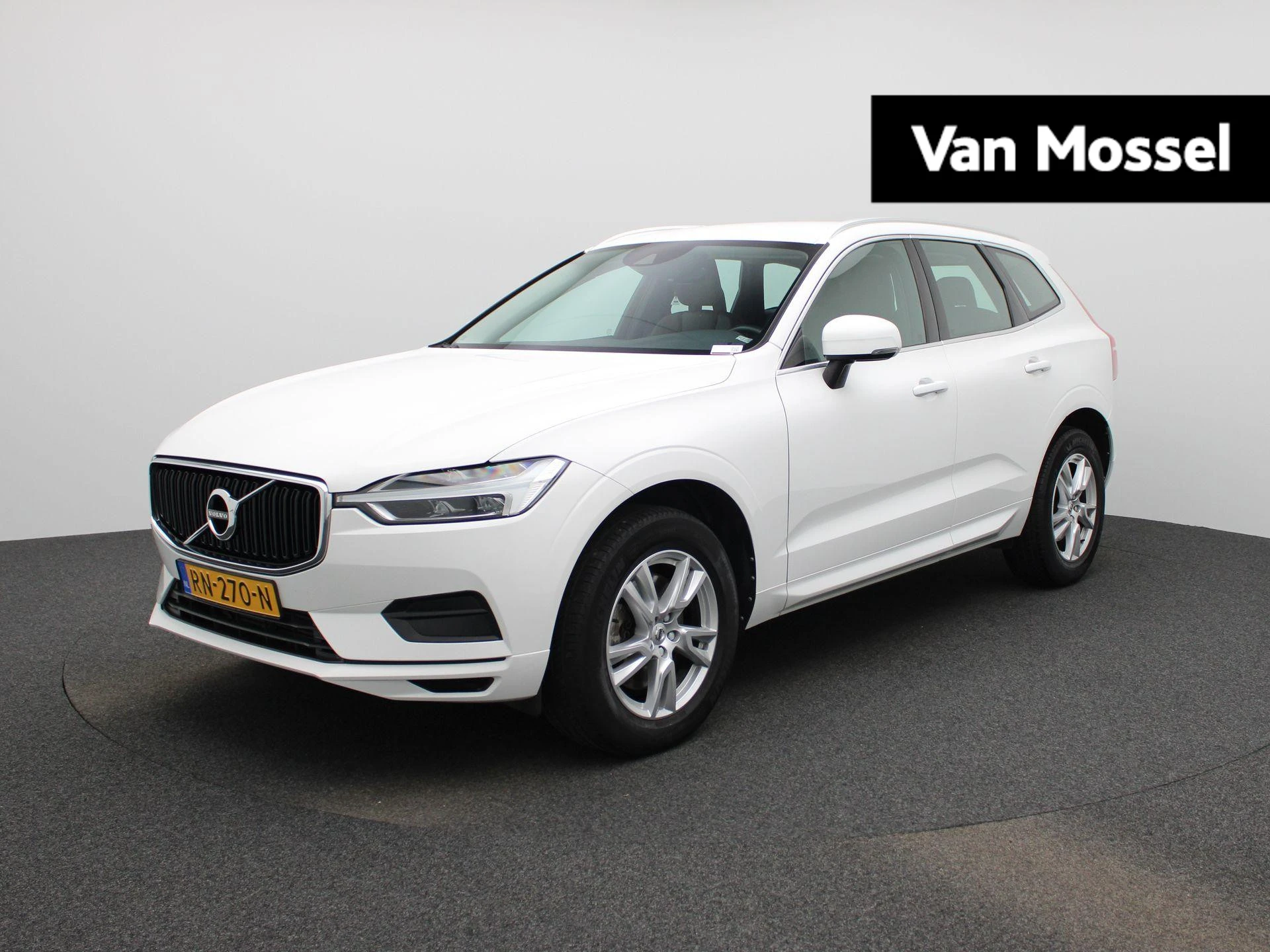 Volvo XC60 met kenteken 74100 – autofoto 2