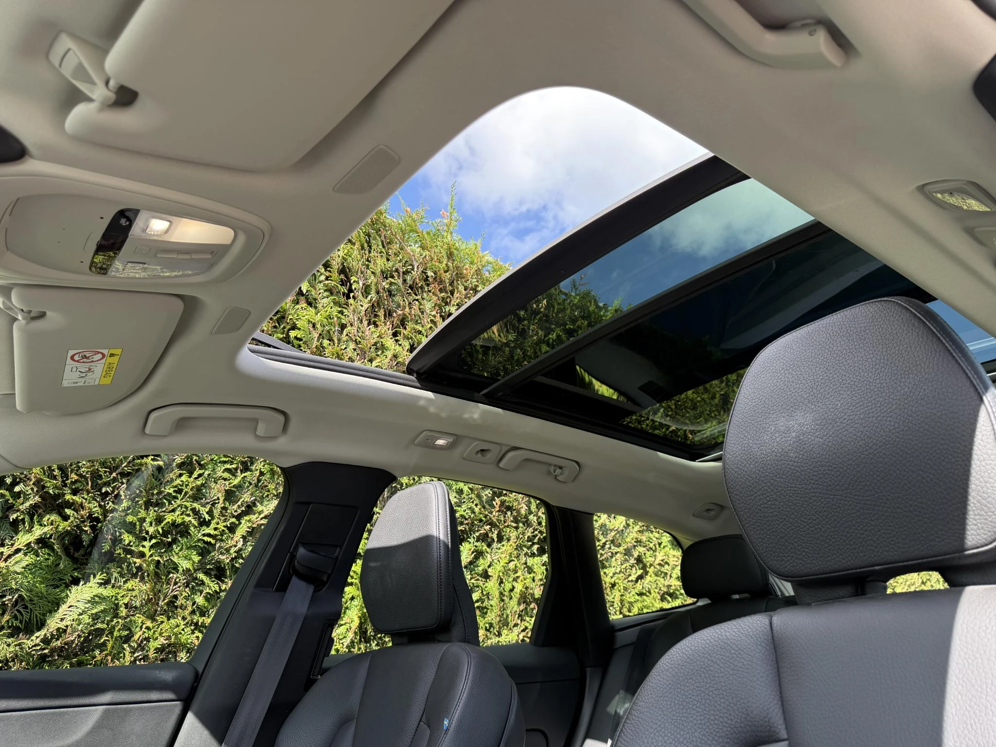 Volvo XC60 met kenteken P-458-HV – autofoto 5