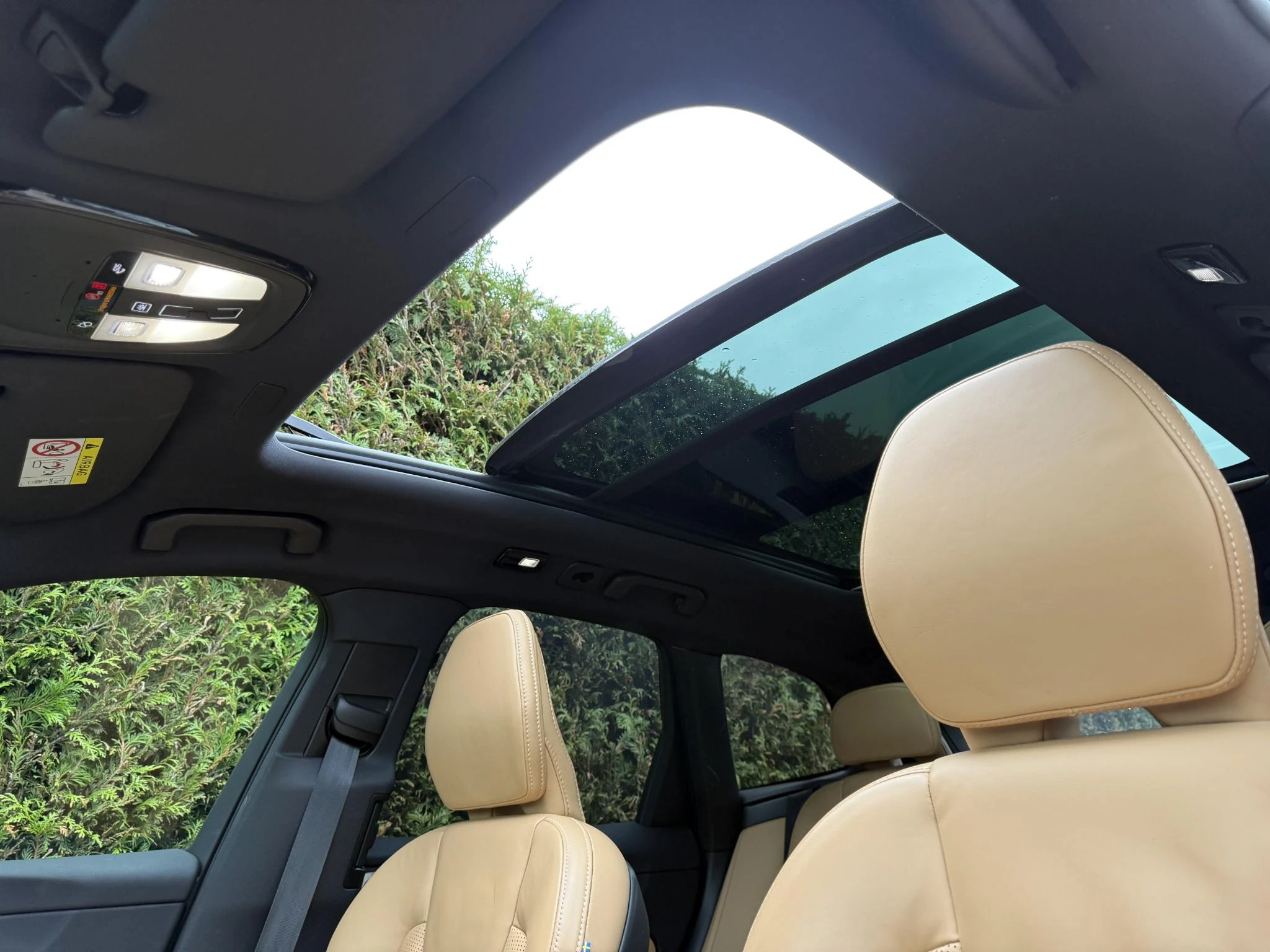 Volvo XC60 met kenteken S-142-RP – autofoto 5