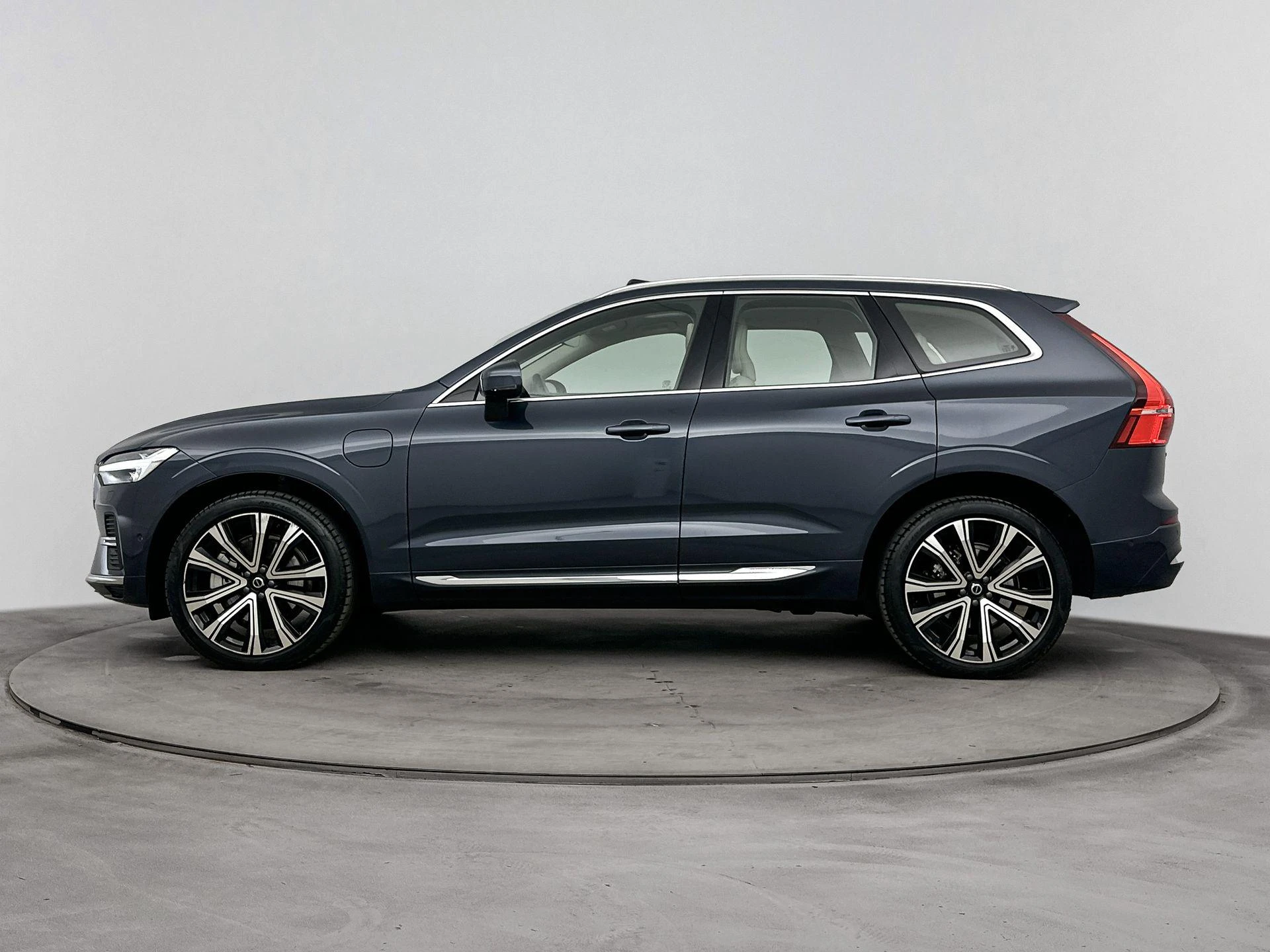Volvo XC60 met kenteken X-152-SH – autofoto 4