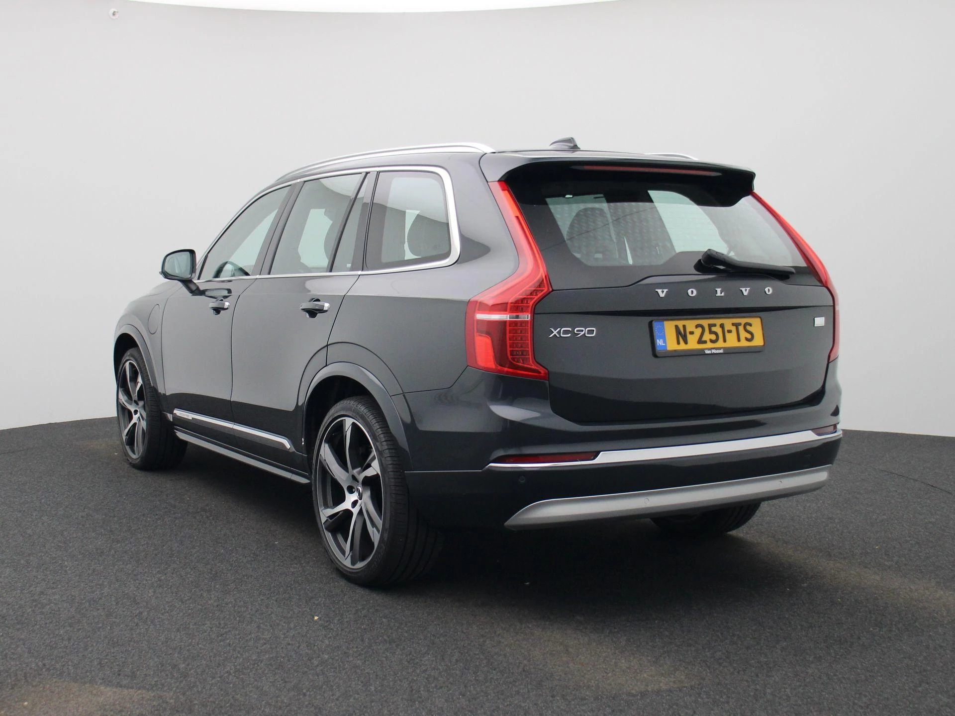 Volvo XC90 met kenteken N-251-TS – autofoto 4