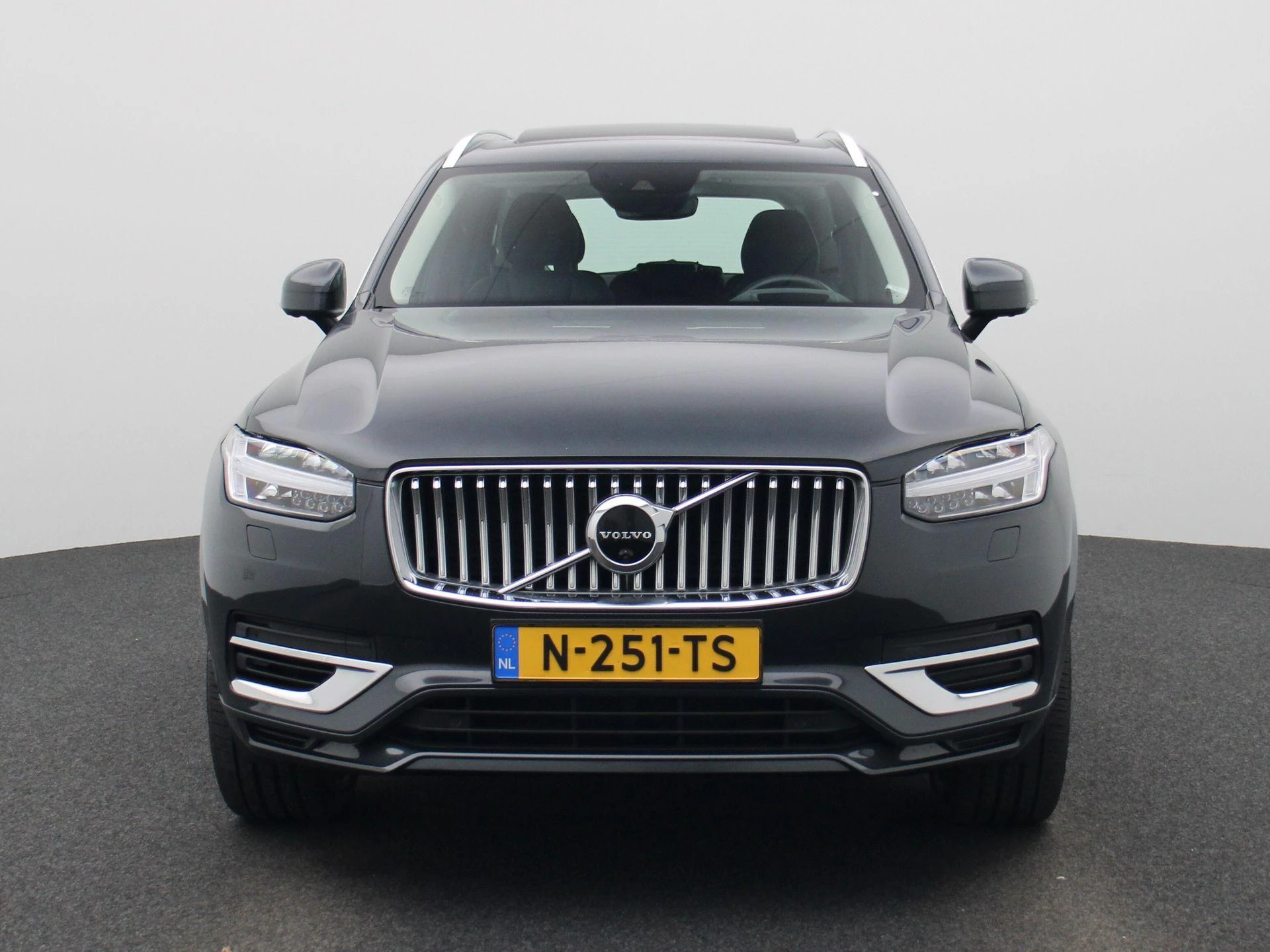 Volvo XC90 met kenteken N-251-TS – autofoto 5